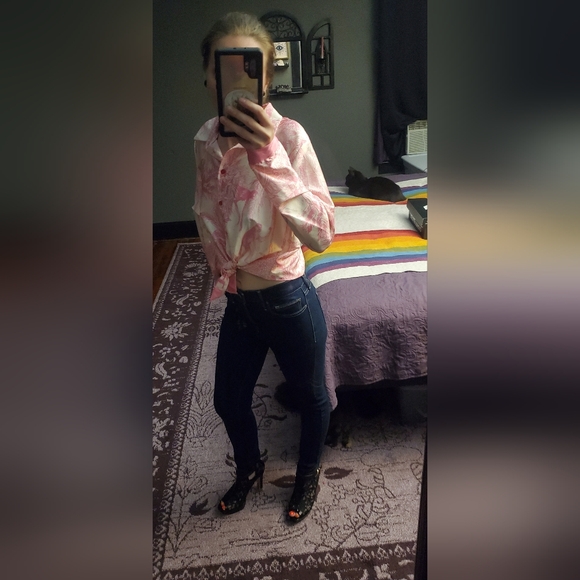 Meet your Posher, Harley - Picture 4 of 16